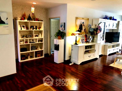 Condos for sale : 2-BR Condo at Santipura Residences Hua Hin close to Eureka Beach Cafe Hua-Hin (ID 1307670)