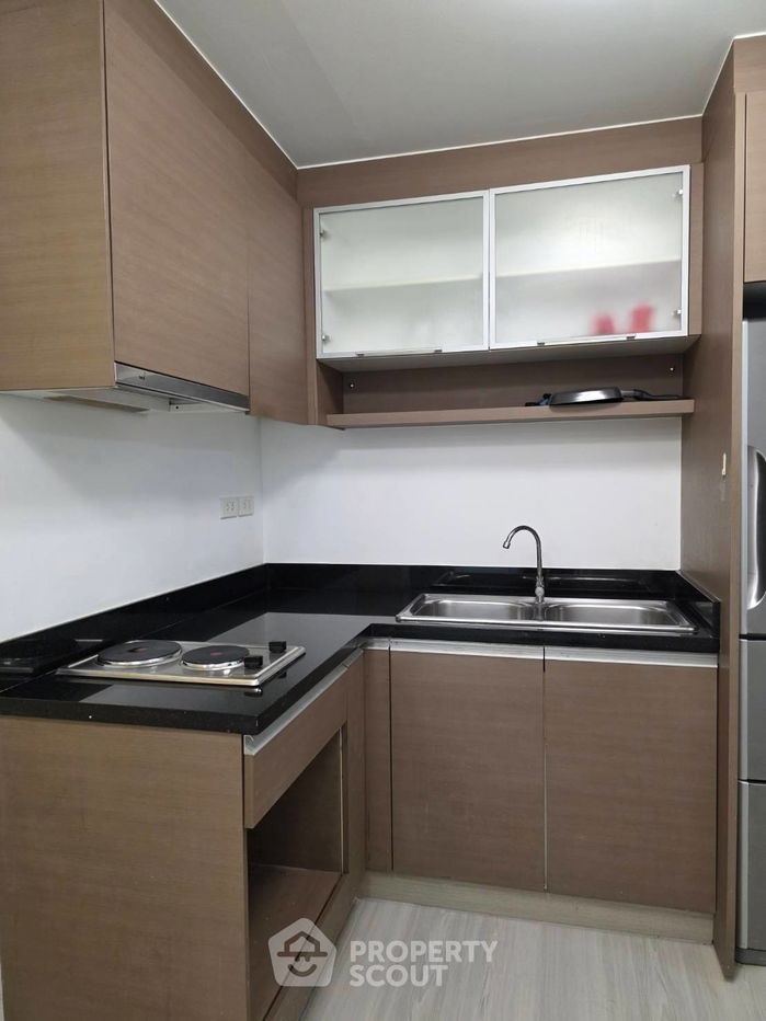 picture 2-BR Condo at Issara @ 42 Sukhumvit Condominium near BTS Ekkamai (ID 2138381) - 17/18
