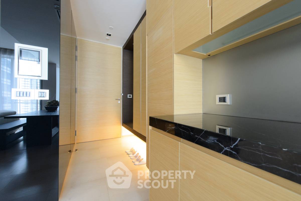 picture 2-BR Condo at Saladaeng Residences near MRT Si Lom (ID 426278) - 11/19