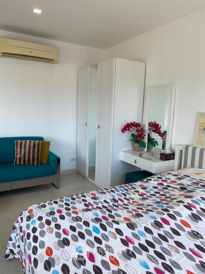 picture 1-BR Condo at The Seacraze Condominium Hua Hin close to Khao Takiab beach (ID 1176962) - 2/13