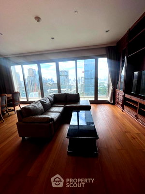 Condos for rent : 25th-Floor 3-BR At 185 Rajadamri Near BTS Ratchadamri (ID 2104108)
