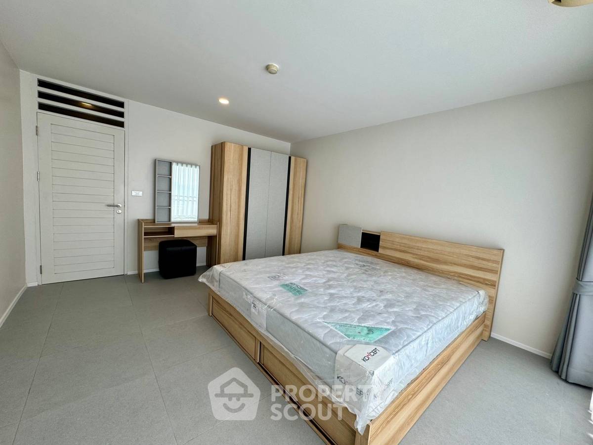 picture 1-BR Condo at VIP Condochain Pattaya in Na Chom Thian (ID 1354180) - 4/12