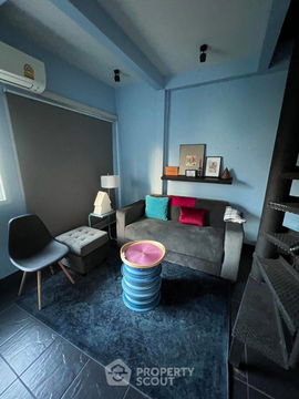1-BR Condo at Athenee Residence near BTS Phloen Chit (ID 2092573)