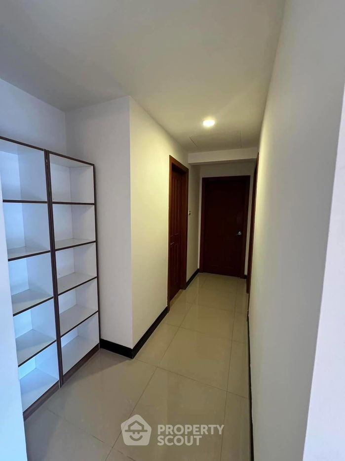 picture 2-BR Condo at All Seasons Mansion Condominium near BTS Phloen Chit (ID 1648781) - 4/8