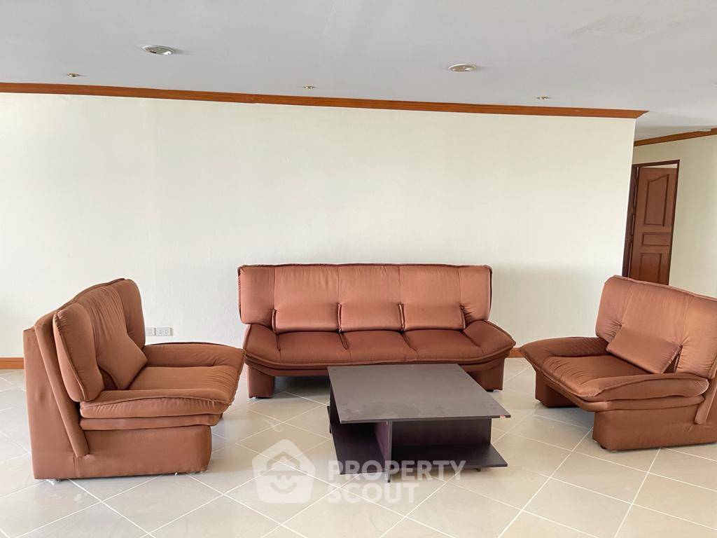 รูป คอนโด 3-ห้องนอน ที่ วินเซอร์ ทาวเวอร์ คอนโดมิเนียม ใกล้ BTS อโศก (ID 889534) - รูปที่ 3/16