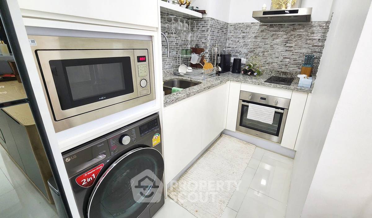 picture 1-BR Condo at The Sanctuary Wongamat close to Sanctuary of Truth (ID 2140654) - 6/14