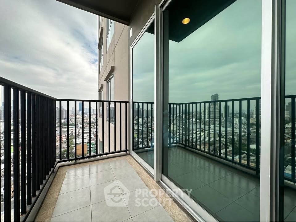 picture 2-BR Condo at Fuse Chan-Sathorn close to Thanon Chan (ID 2182327) - 6/15