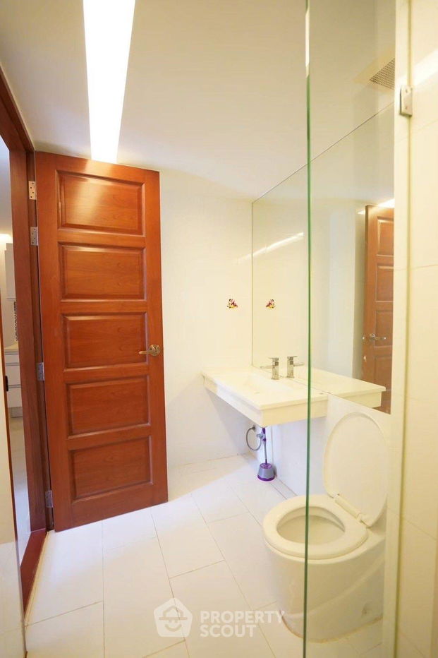 picture 1-BR Condo at Emerald Residence Ratchada near MRT Huai Khwang (ID 1844669) - 10/13