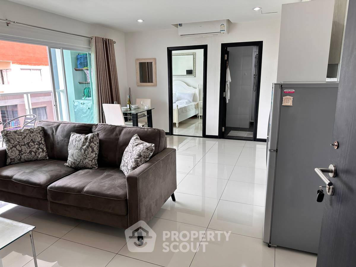 picture 1-BR Condo at Siam Oriental Elegance 2 close to Phratamnak (ID 1096009) - 2/15
