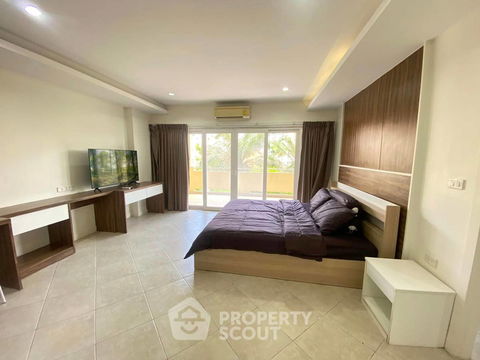 1-BR Condo at View Talay Residence 5 Pratumnak close to Phratamnak (ID 1805130)