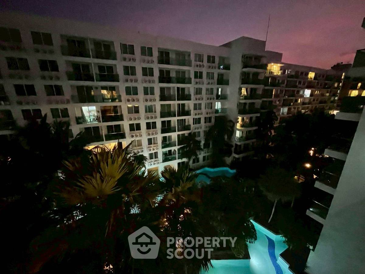 picture 1-BR Condo at Amazon Residence Pattaya Condominiums close to Pattaya (ID 2094354) - 13/16