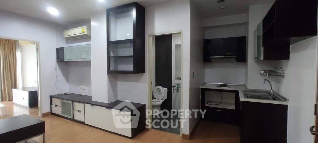 picture 1-BR Condo at The Complete Rajprarop near ARL Ratchaprarop (ID 1057859) - 4/16