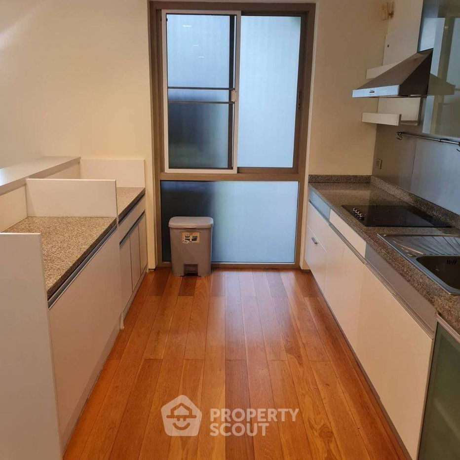 picture 2-BR Condo at Ficus Lane Condominium near BTS Phra Khanong (ID 1778294) - 7/11