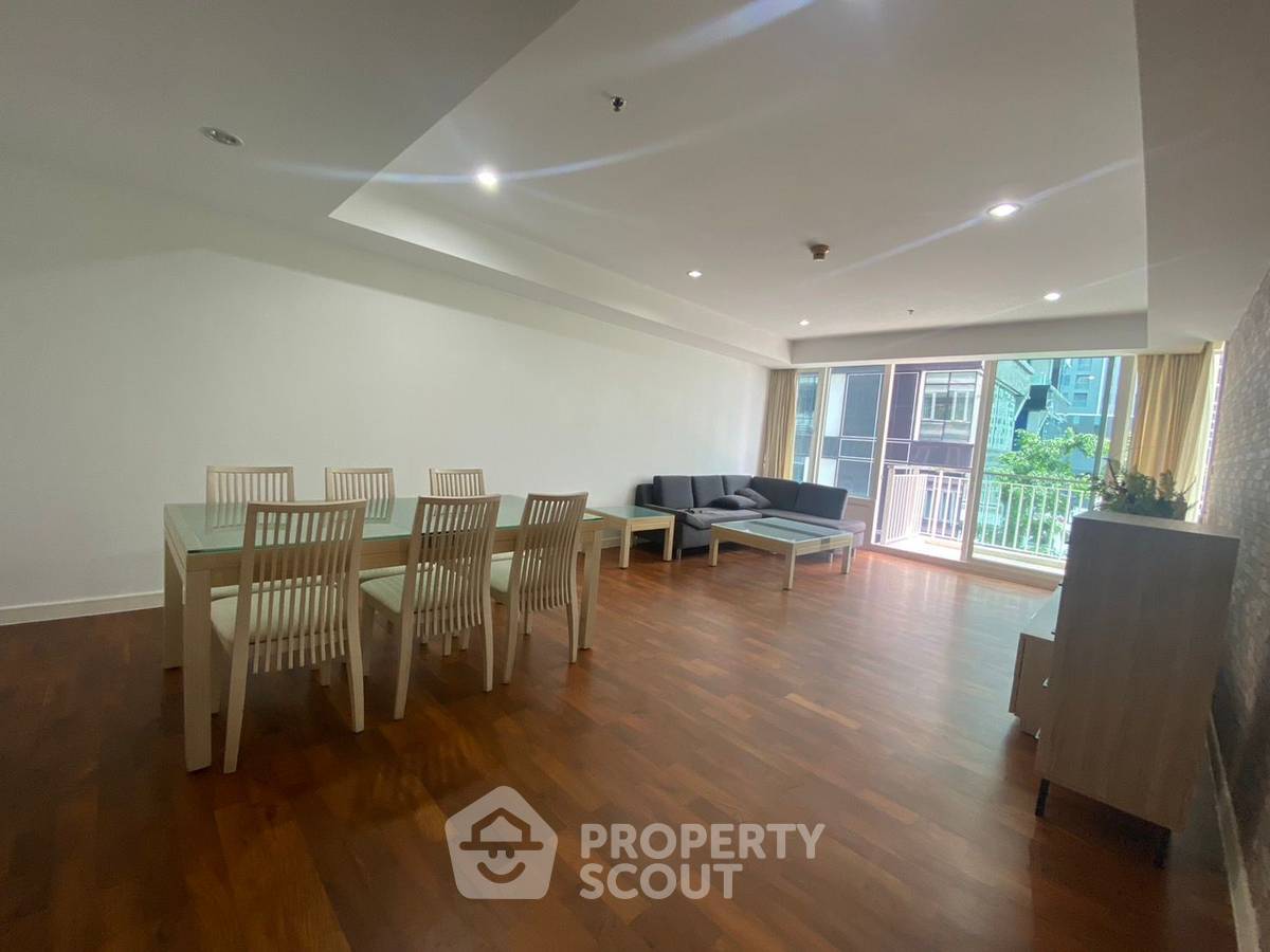 picture 3-BR Condo at Baan Siri 24 near BTS Phrom Phong (ID 884130) - 3/17