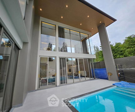 2-BR Condo at Circle Living Prototype New Petchburi near MRT Phetchaburi (ID 1297060)