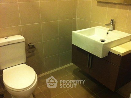 รูปภาพ 1-BR Condo at Hive Sathorn near BTS Krung Thon Buri (ID 510117)