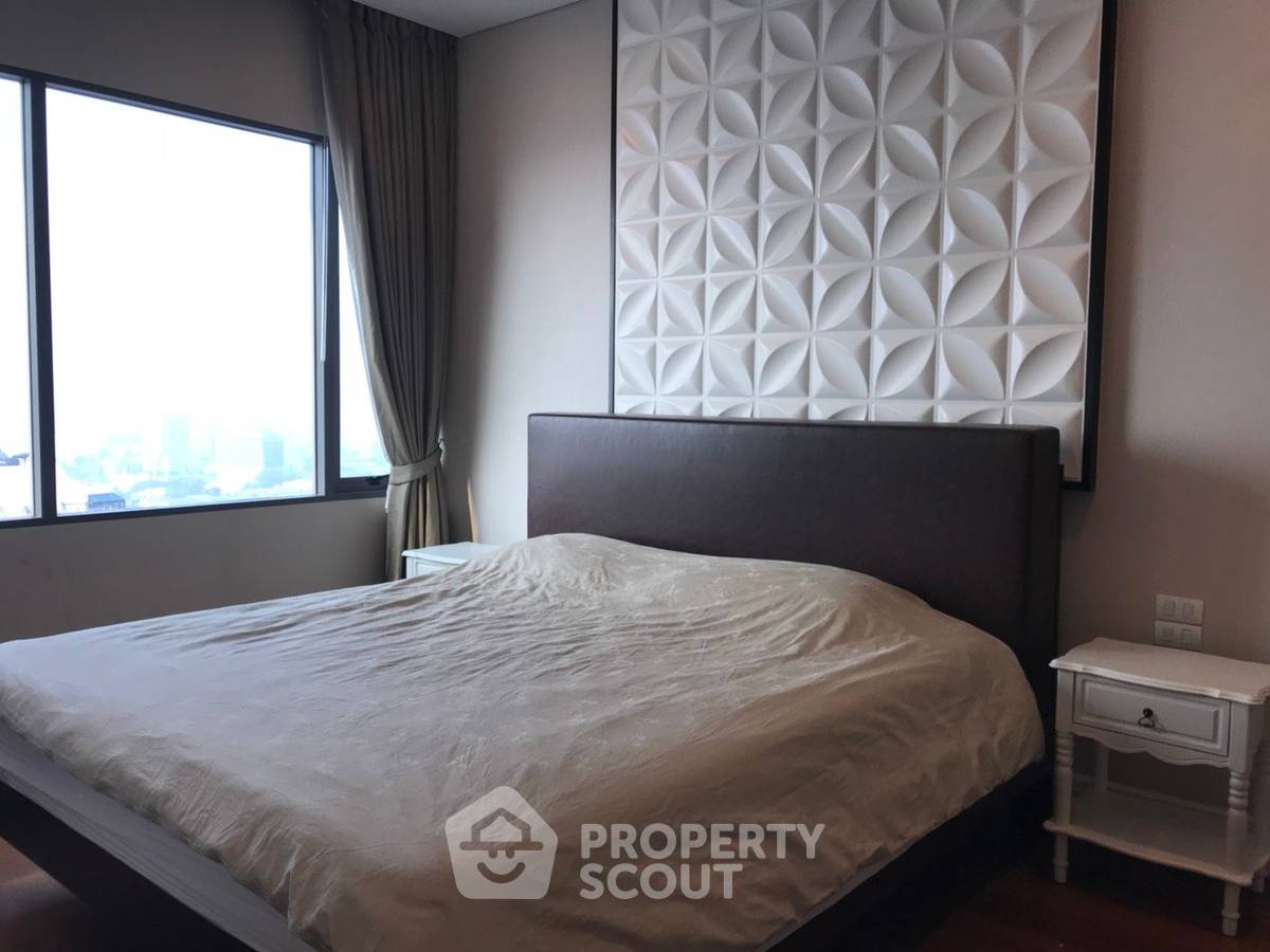 picture 3-BR Condo at Bright Sukhumvit 24 Condominium near BTS Phrom Phong (ID 1439373) - 8/9