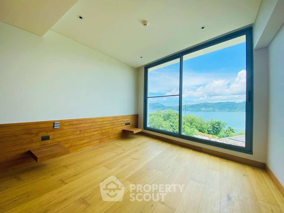 picture Blue Point Condos - 5-bed grand penthouse with private rooftop terrace overlooking Patong Beach (ID 992300) - 18/26