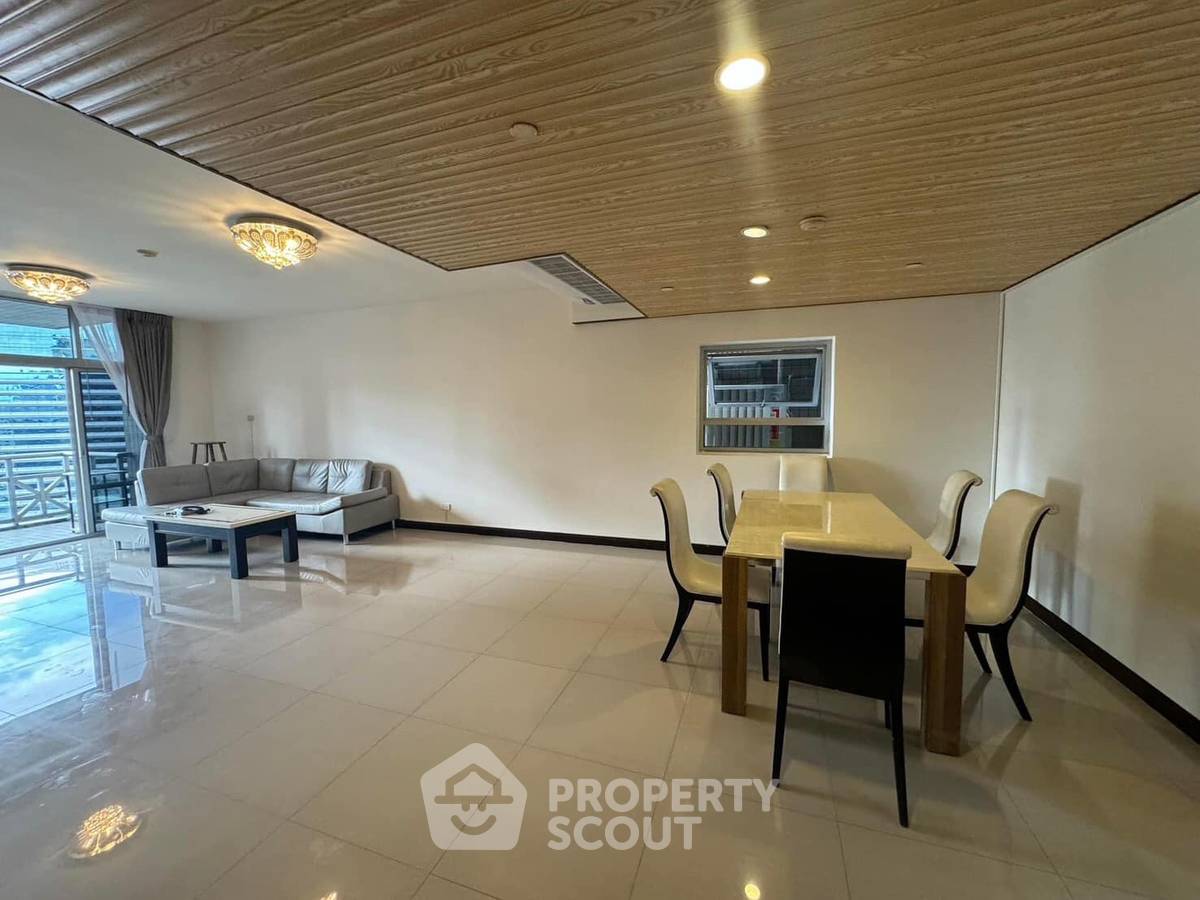 picture 2-BR Condo at All Seasons Mansion Condominium near BTS Phloen Chit (ID 1648781) - 1/8