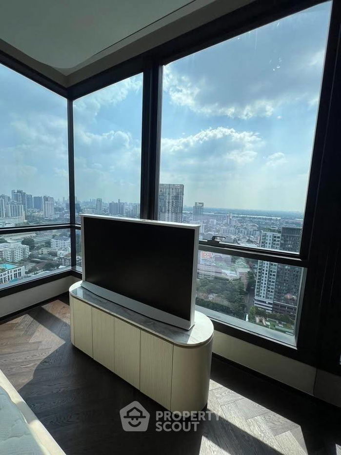 รูป คอนโด 2-ห้องนอน ที่ ดิ เอส สุขุมวิท 36 ใกล้ BTS ทองหล่อ (ID 2073893) - รูปที่ 4/7