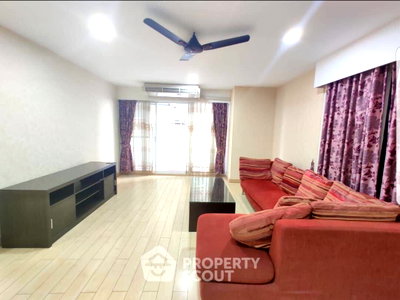 Condos for sale : Spacious 2-BR 146 Sqm Casa Viva Condominium For Sale BTS Ekkamai (ID 512064)