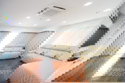 2-BR Condo at Tara Ruankaew Condominium in Phlapphla (ID 2168912)