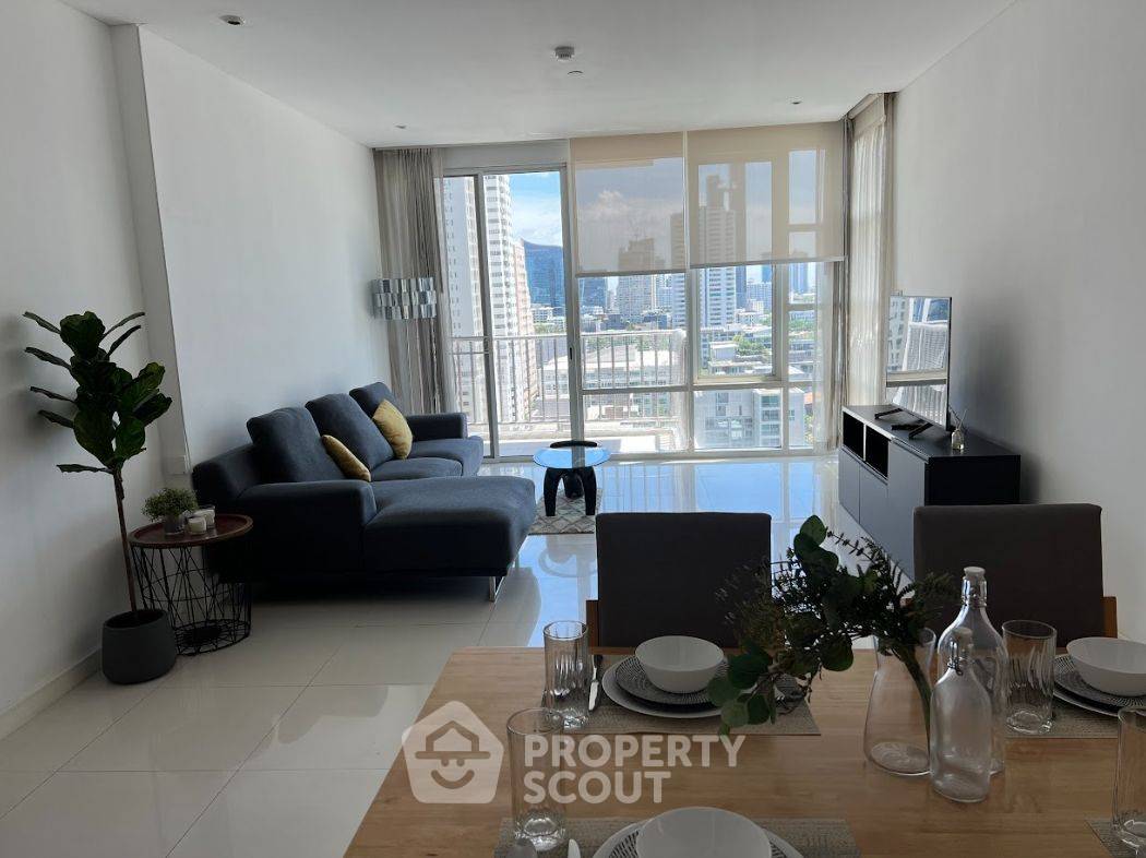 picture 2-BR Condo at Fullerton Sukhumvit near BTS Ekkamai (ID 1521198) - 1/14