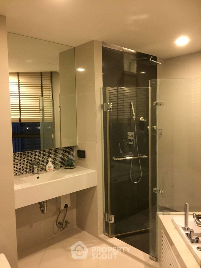 picture 2-BR Condo at Rhythm Sukhumvit 44/1 near BTS Phra Khanong (ID 888085) - 8/22