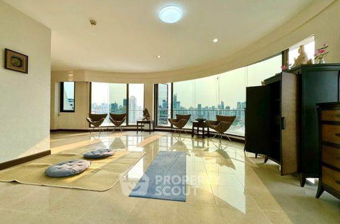 5-BR Duplex at Supalai Place Sukhumvit 39 near BTS Phrom Phong (ID 1919613)