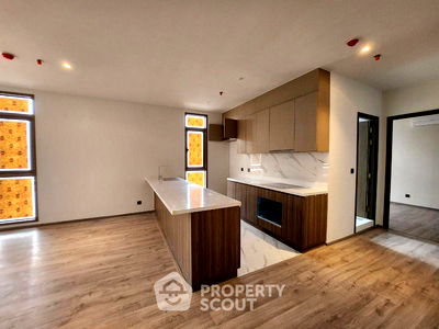 Condos for sale : 2-BR Condo at Rhythm Ekkamai Estate near BTS Thong Lor (ID 997104)