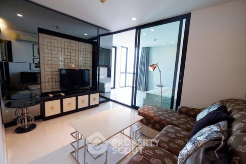 1-BR Condo at Socio Ruamrudee near BTS Nana (ID 2152002)