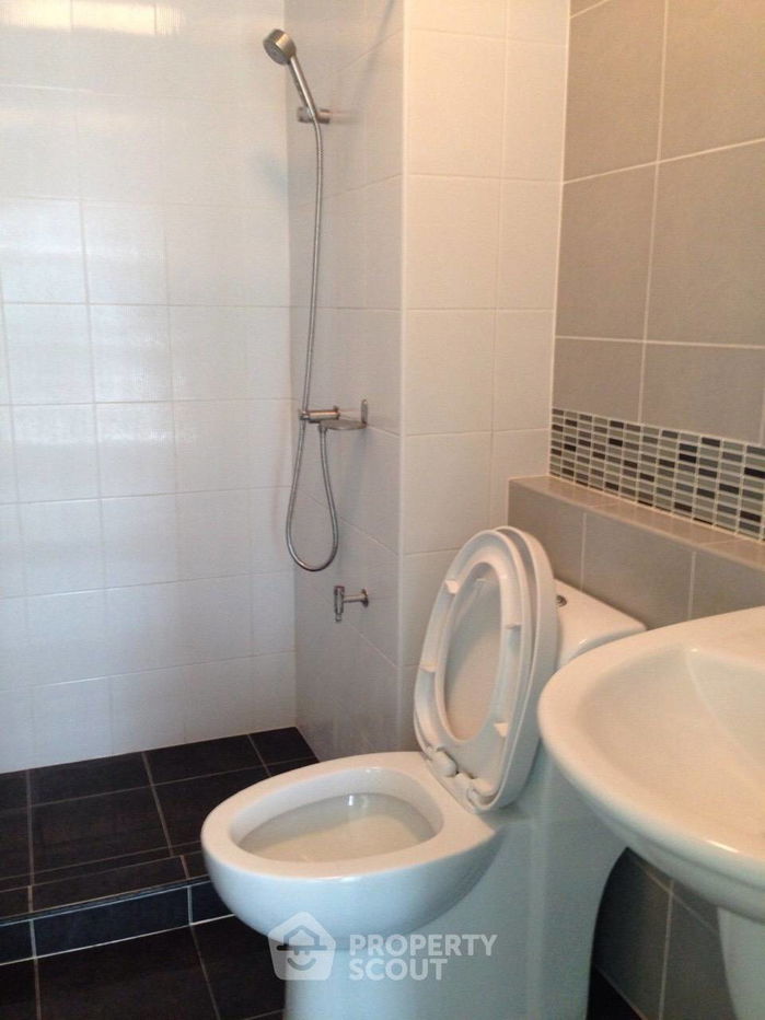 picture 1-BR Condo at D Condo Onnut-Suvarnabhumi close to Suvarnabhumi Airport (ID 594684) - 15/17