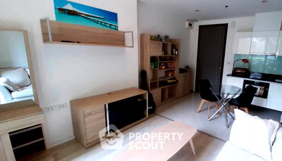 Condos for sale : 1-BR Condo at Quinn Condo Ratchada 17 near MRT Sutthisan (ID 1803568)