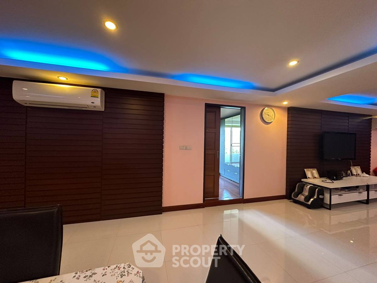 picture 3-BR Condo at Santorini (Huahin Cliff View) close to Eureka Beach Cafe Hua-Hin (ID 1515816) - 25/29