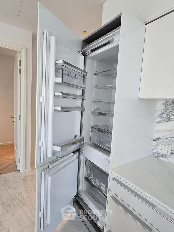 picture 2-BR Condo at Four Seasons Private Residences Bangkok near BTS Saphan Taksin (ID 2159090) - 15/48