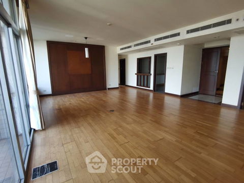 3-BR Condo at All Seasons Mansion Condominium near BTS Phloen Chit (ID 1938363)