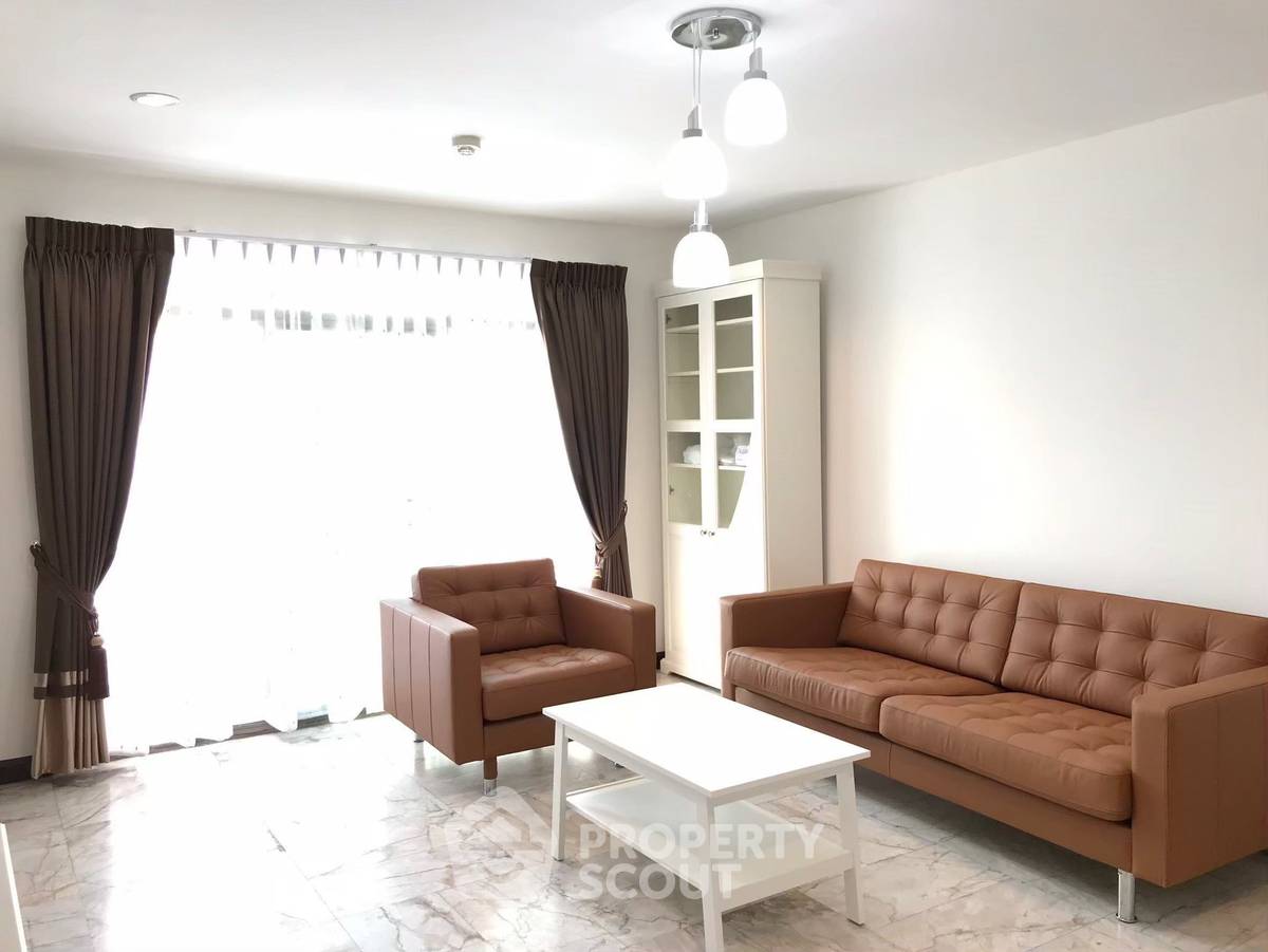 รูป คอนโด 2-ห้องนอน ที่ รอยัล คาสเซอร์ สุขุมวิท ใกล้ BTS พร้อมพงษ์ (ID 1941550) - รูปที่ 2/25
