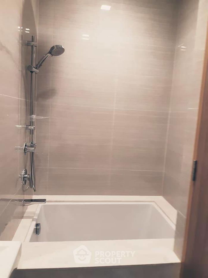 picture 2-BR Condo at Noble Be 33 near BTS Phrom Phong (ID 924318) - 5/11