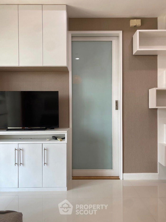 picture 2-BR Condo at Baan Klang Krung Siam-Pathumwan Condominium near BTS Ratchathewi (ID 1501735) - 2/10