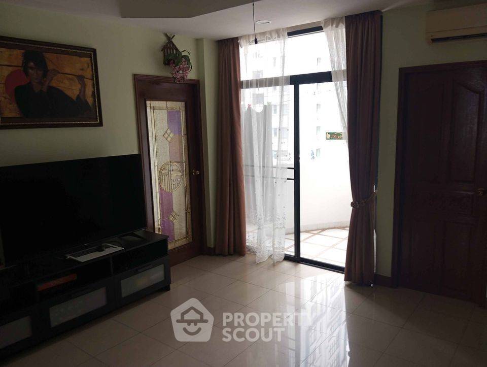 รูป คอนโด 2-ห้องนอน ที่ คาซ่า เอสปันญ่า ใกล้ ถนนพระตำหนัก พัทยา (ID 1572877) - รูปที่ 1/15