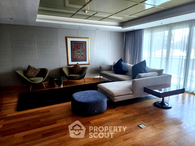 Condos for sale Trinity International School : 4-BR Condo at Belgravia Residences Condominium near BTS Thong Lor (ID 1380353)