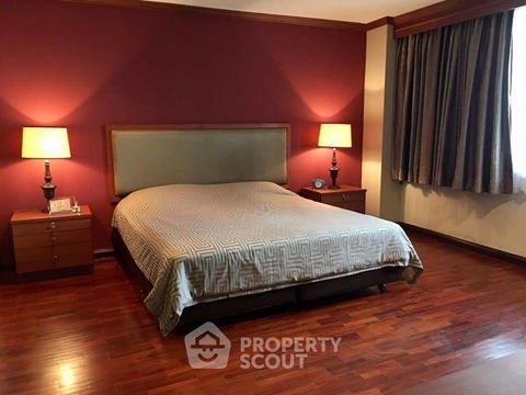 1-BR Condo at Lake Avenue Sukhumvit 16 near BTS Asok (ID 592052)