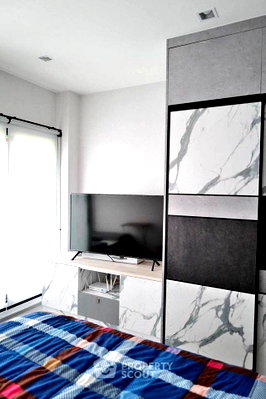 Condos for sale : Studio Condo at Life Sukhumvit 62 near BTS Bang Chak (ID 1838305)