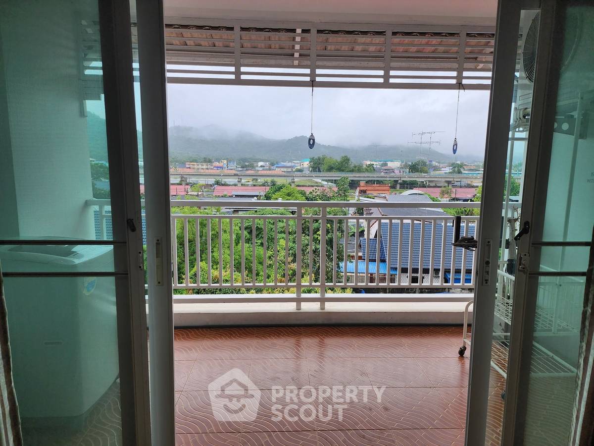 picture Studio Condo at Baan Klang Hua Hin Condominium close to Hua Hin Night Market (ID 2101420) - 5/10