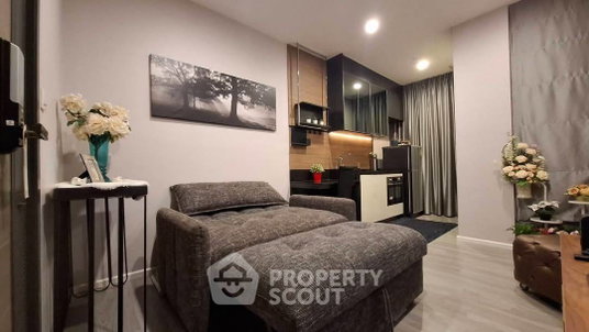 1-BR Condo at The Room Sathorn - St. Louis near BTS Surasak (ID 2185948)