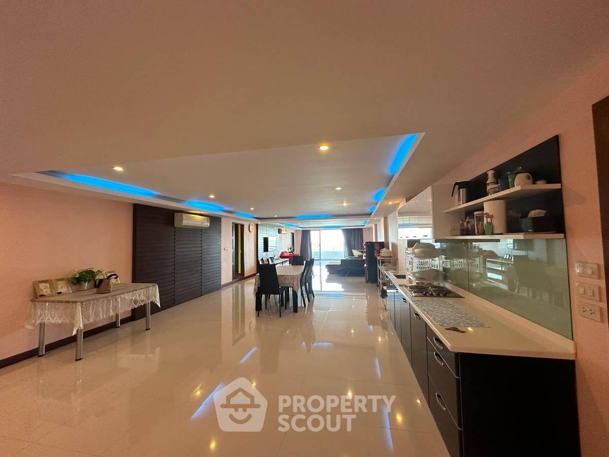 picture 3-BR Condo at Santorini (Huahin Cliff View) close to Eureka Beach Cafe Hua-Hin (ID 1515816) - 4/29