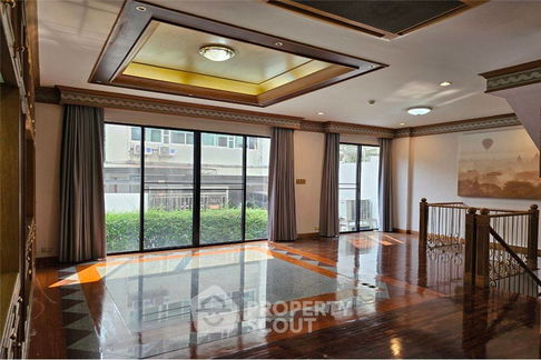 2-BR Condo at Park Pavilion Condominium near BTS Ari (ID 1991203)