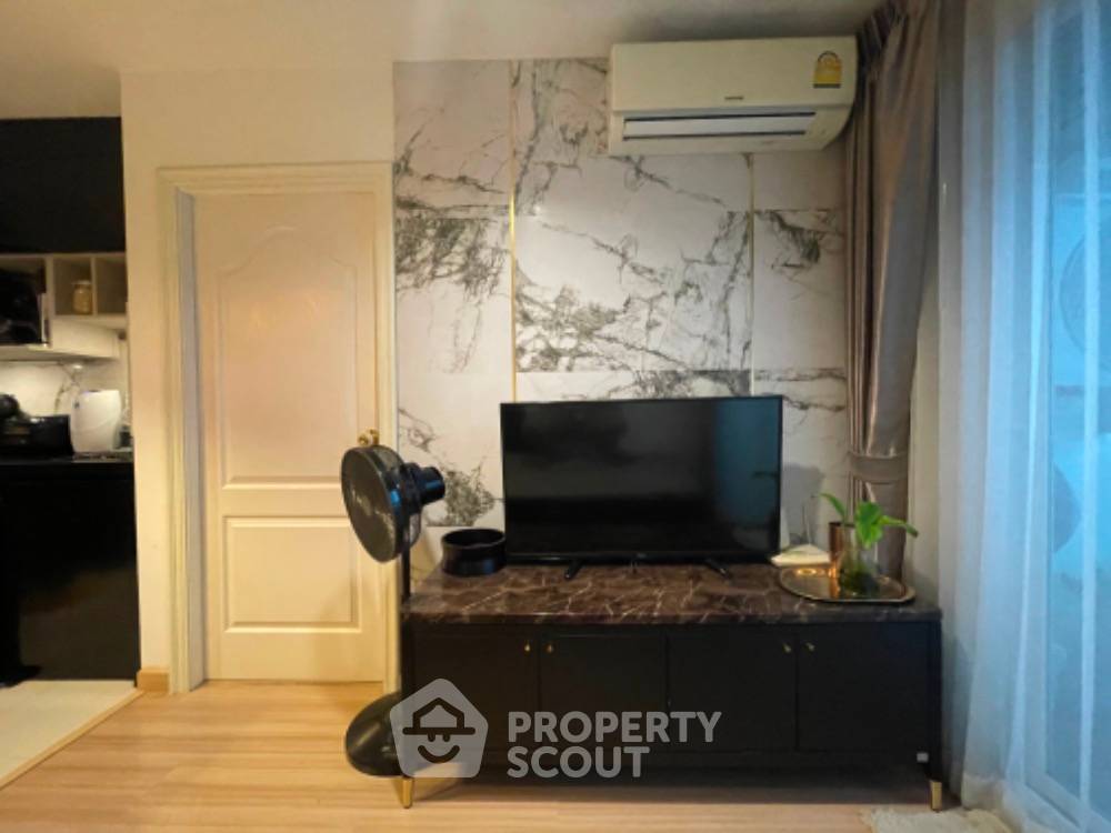 picture 1-BR Condo at Chateau In Town Vibhavadi 10 near MRT Sutthisan (ID 894221) - 3/12