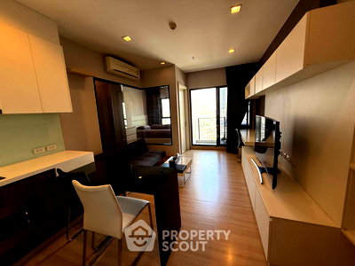 Condos for sale : 1-BR Condo at Urbano Absolute near BTS Krung Thon Buri (ID 2133503)