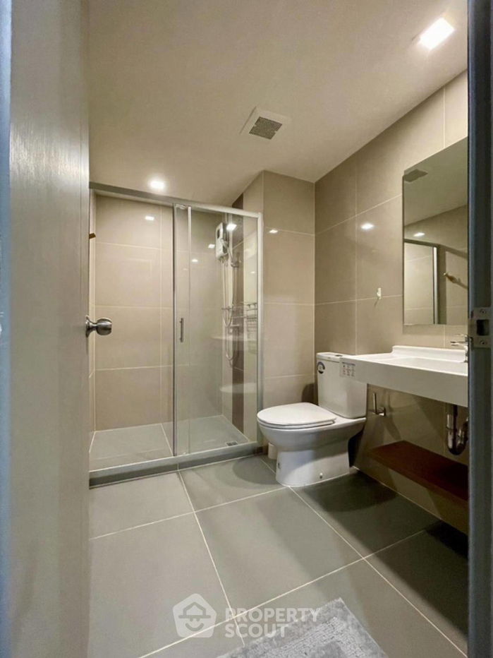 picture 2-BR Condo at Ideo Phaholyothin Chatuchak near BTS Saphan Khwai (ID 2041166) - 8/12